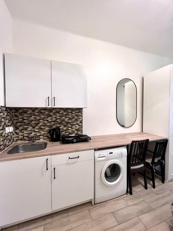 Quiet Apartment Close To Center プラハ エクステリア 写真
